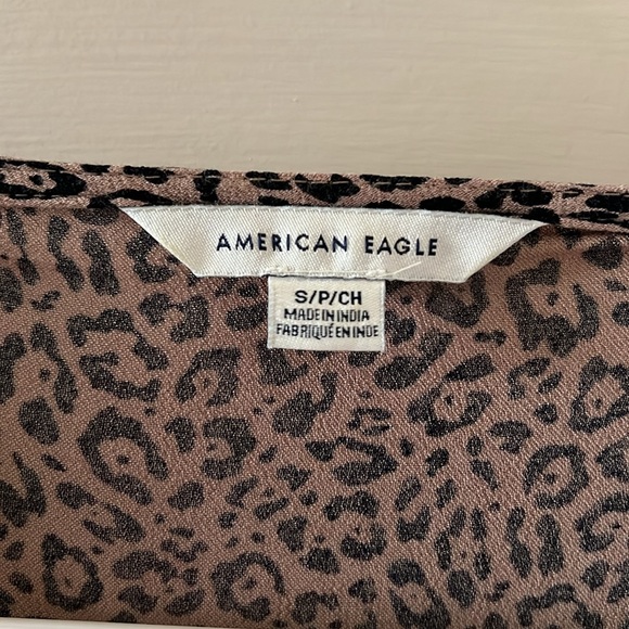 Tie in front leopard cheetah print top - Picture 3 of 3